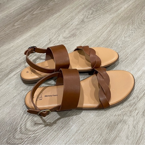 NEW Time and Tru Tan Sandals - Picture 3 of 6